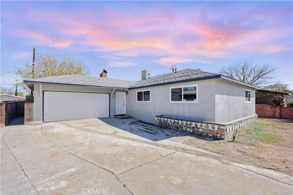 Homes For Sale - 521 W Avenue J5<br/> Lancaster, CA 93534