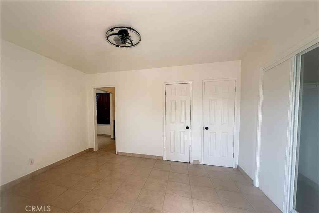 Condo For Rent - 113 W 97th<br/> Los Angeles, CA 90003