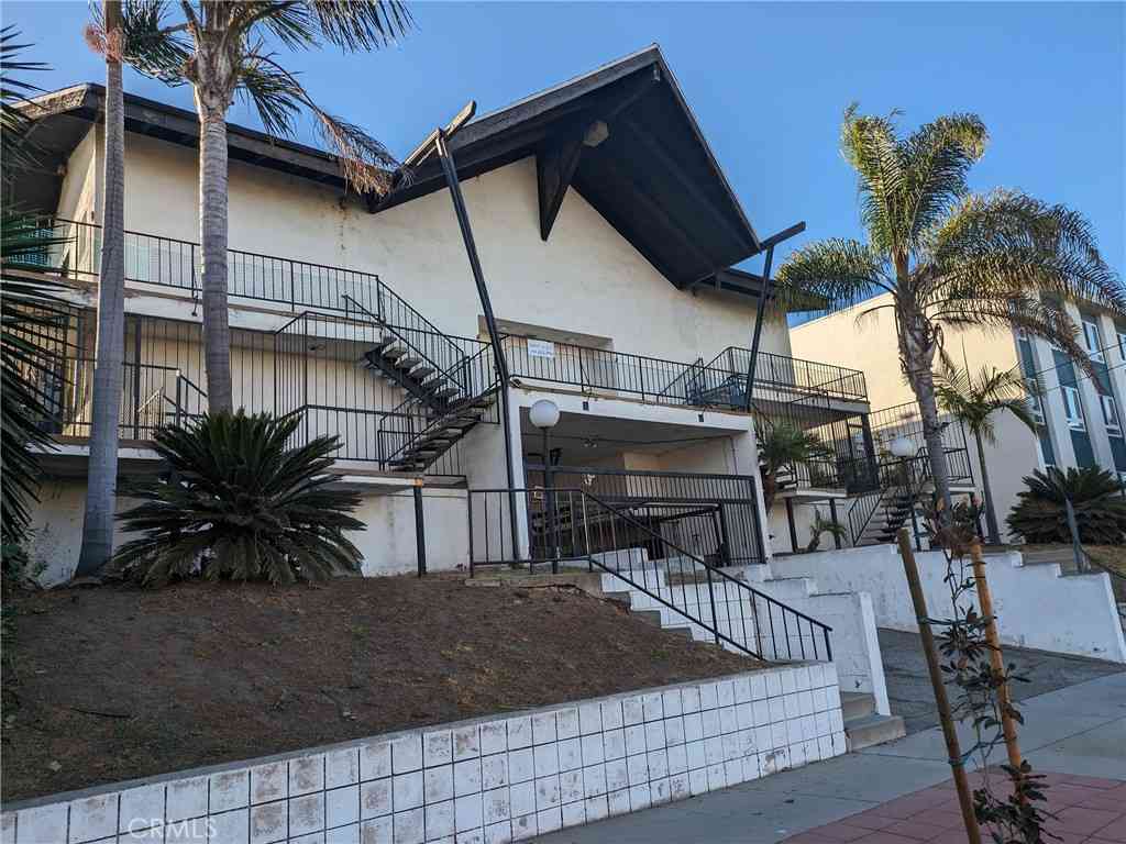 Condo For Rent - 20415 Anza Avenue<br/> Torrance, CA 90503