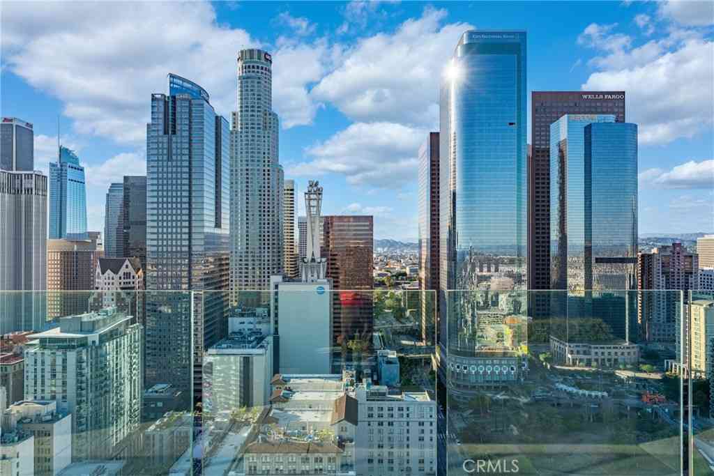 Condo For Sale - 400 S Broadway #924<br/> Los Angeles, CA 90013