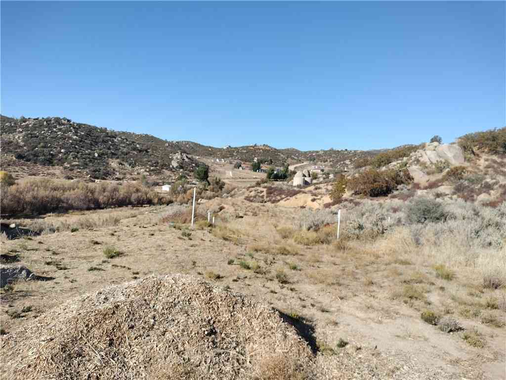 Vacant Land For Sale - 48750 Leaning Rock Court<br/> Aguanga, CA 92536
