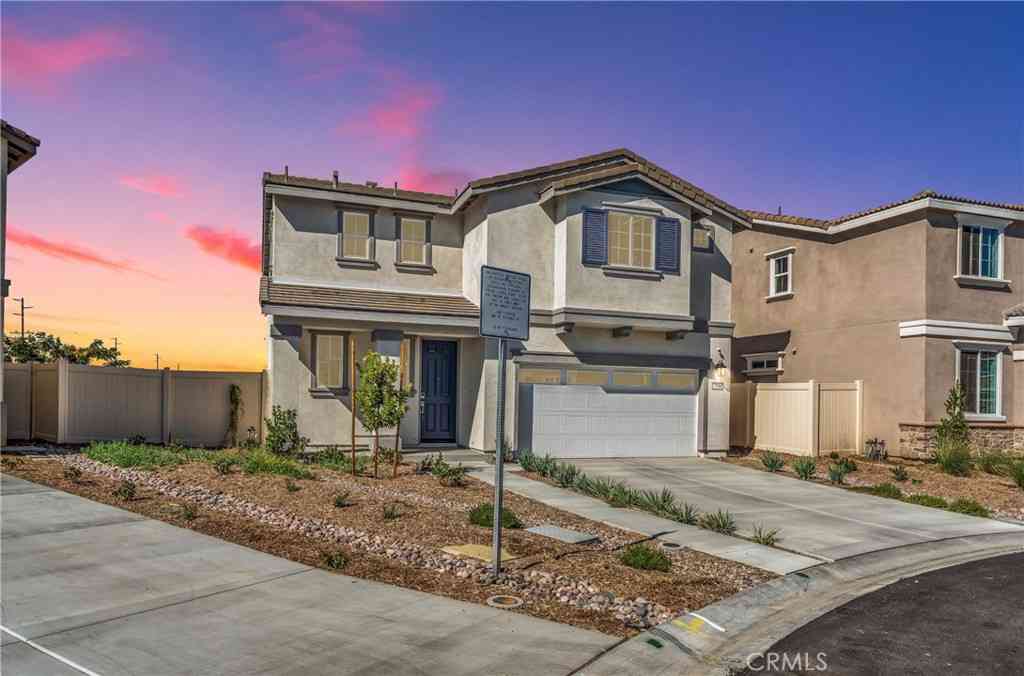 Homes For Sale - 1744 Wisteria<br/> San Jacinto, CA 92583