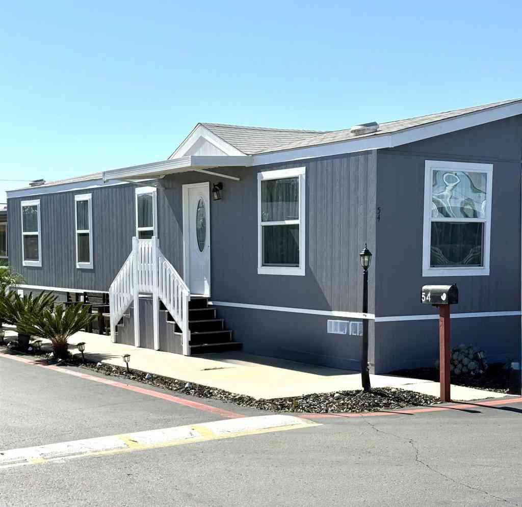 Mobile Home For Sale - 2950 Iris Avenue #54<br/> San Diego, CA 92154