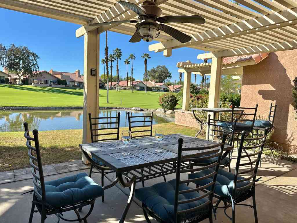 Condo For Rent - 42275 Omar Place<br/> Palm Desert, CA 92211