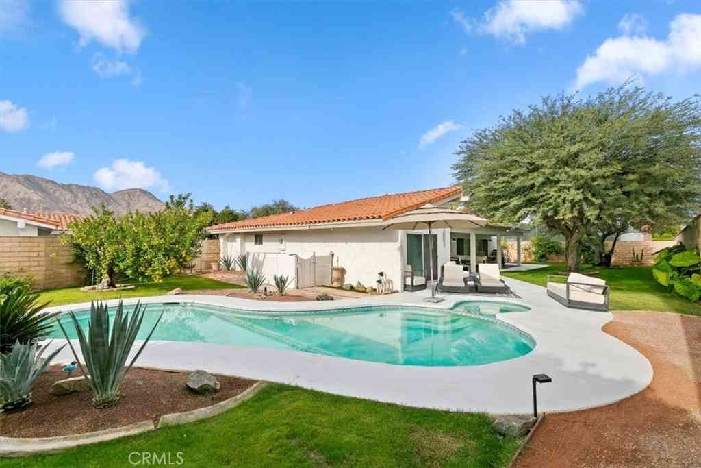 Homes For Rent - 78481 Calle Felipe<br/> La Quinta, CA 92253