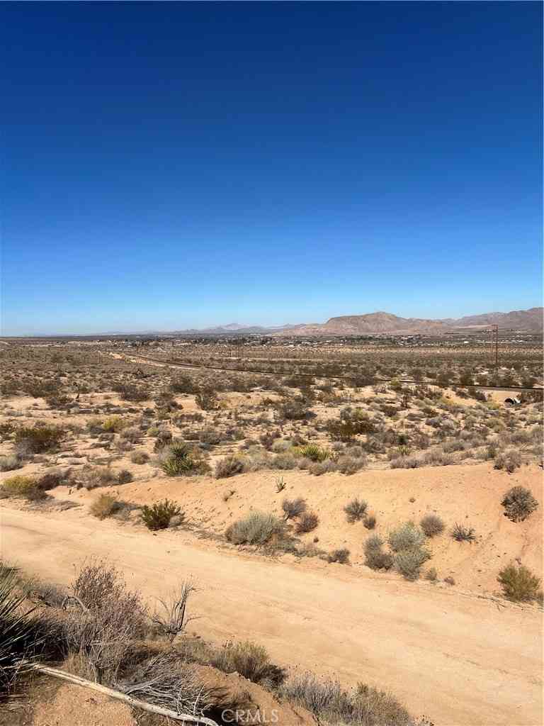 Vacant Land For Sale - 9670 Denrock Road<br/> Apple Valley, CA 92308