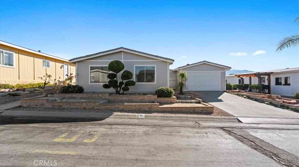 Mobile Home For Sale - 3800 W Wilson #18<br/> Banning, CA 92220