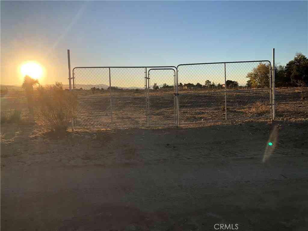 Vacant Land For Sale - 175 Cor Ave W4 Drt 175 Ste<br/> Palmdale, CA 93591