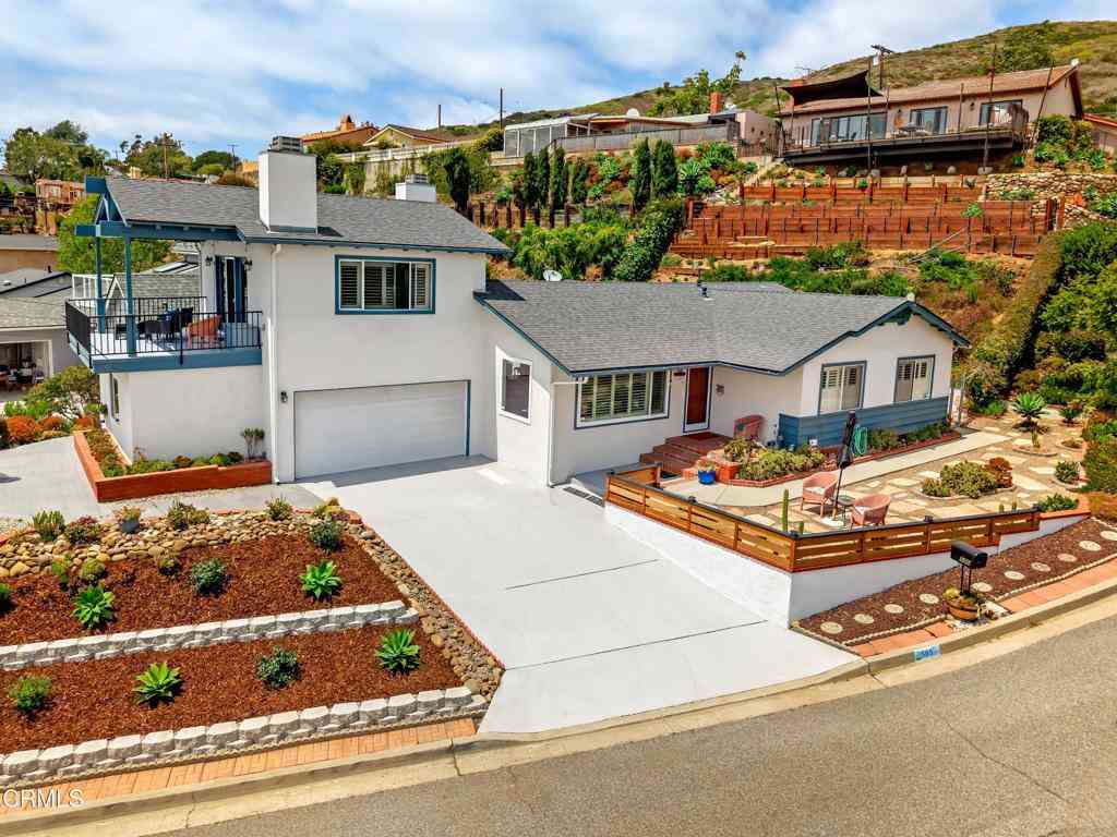 Homes For Sale - 505 Briarwood Terrace<br/> Ventura County, Ventura, CA 93001