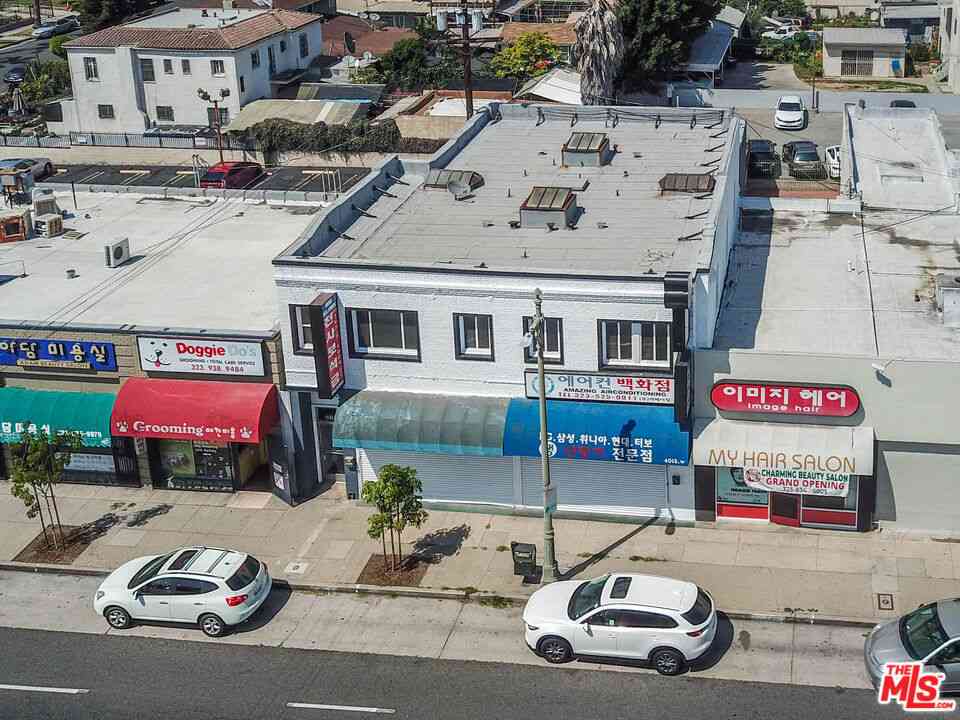 Homes For Rent - 4015 W Olympic Boulevard<br/> Los Angeles, CA 90019