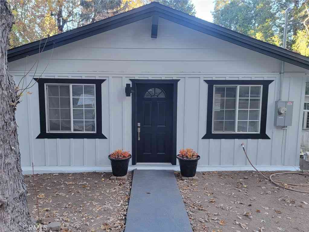 Homes For Sale - 2463 Palo Alto<br/> Running Springs, CA 92382