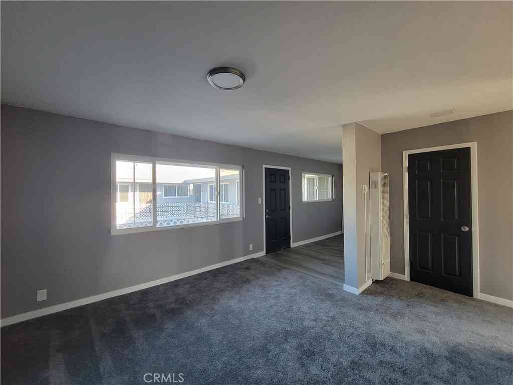 Condo For Rent - 409 E Market<br/> Long Beach, CA 90805