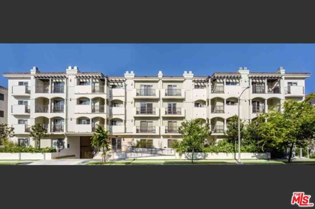 Condo For Rent - 107 S Sweetzer Avenue #304<br/> Los Angeles, CA 90048