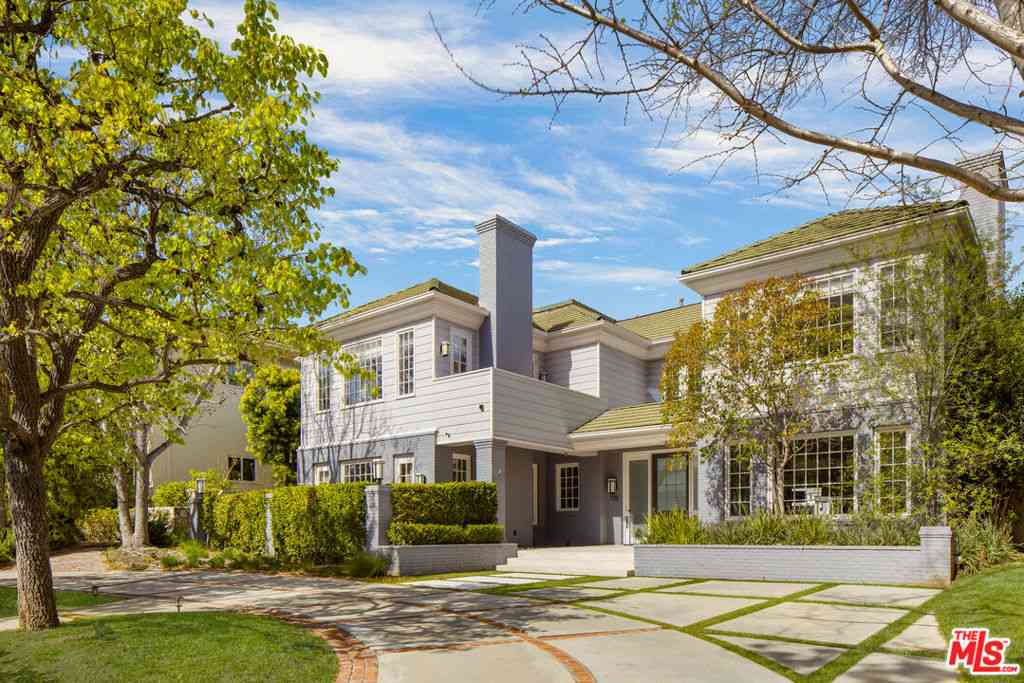 Homes For Rent - 720 N Crescent Drive<br/> Beverly Hills, CA 90210