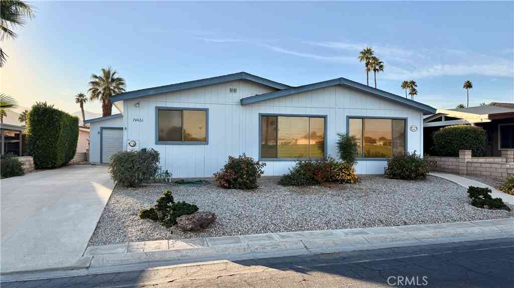 Mobile Home For Sale - 74461 Mercury Circle E<br/> Palm Desert, CA 92260