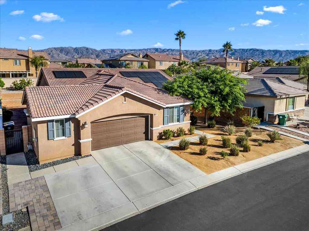 Homes For Sale - 84392 Rodine Avenue<br/> Indio, CA 92203