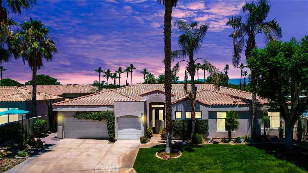 Homes For Rent - 76956 Comanche Lane<br/> Indian Wells, CA 92210