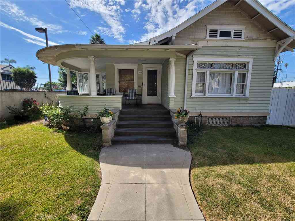 Homes For Sale - 1820 N Bush<br/> Santa Ana, CA 92706