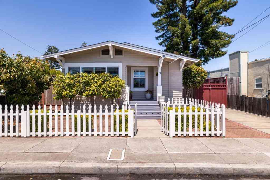 Homes For Sale - 113 Washburn Avenue<br/> Santa Cruz, CA 95060