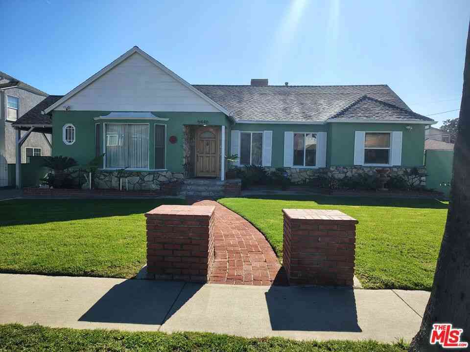 Homes For Rent - 5446 Angeles Vista Boulevard<br/> Windsor Hills, CA 90043