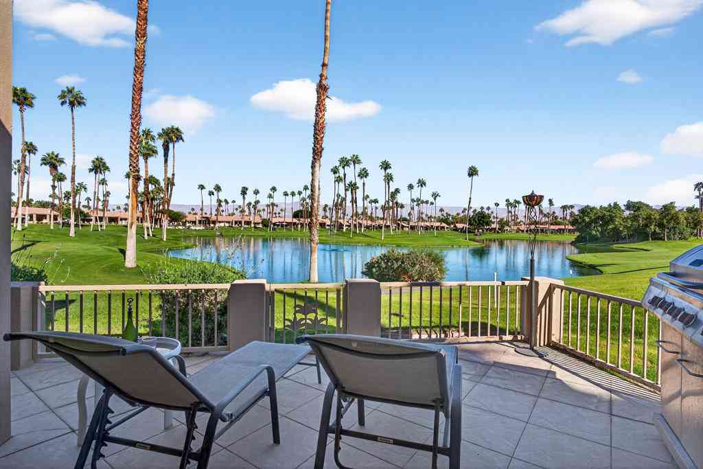 Condo For Sale - 76232 Poppy Lane<br/> Palm Desert, CA 92211