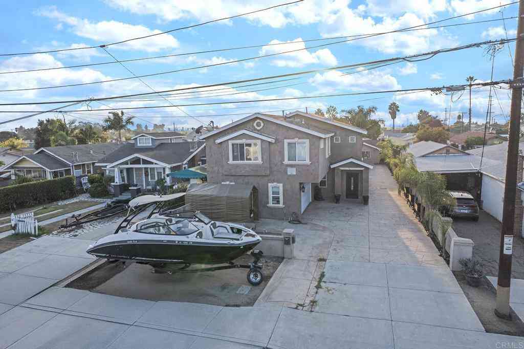 Homes For Sale - 1116 Second Avenue<br/> Chula Vista, CA 91911