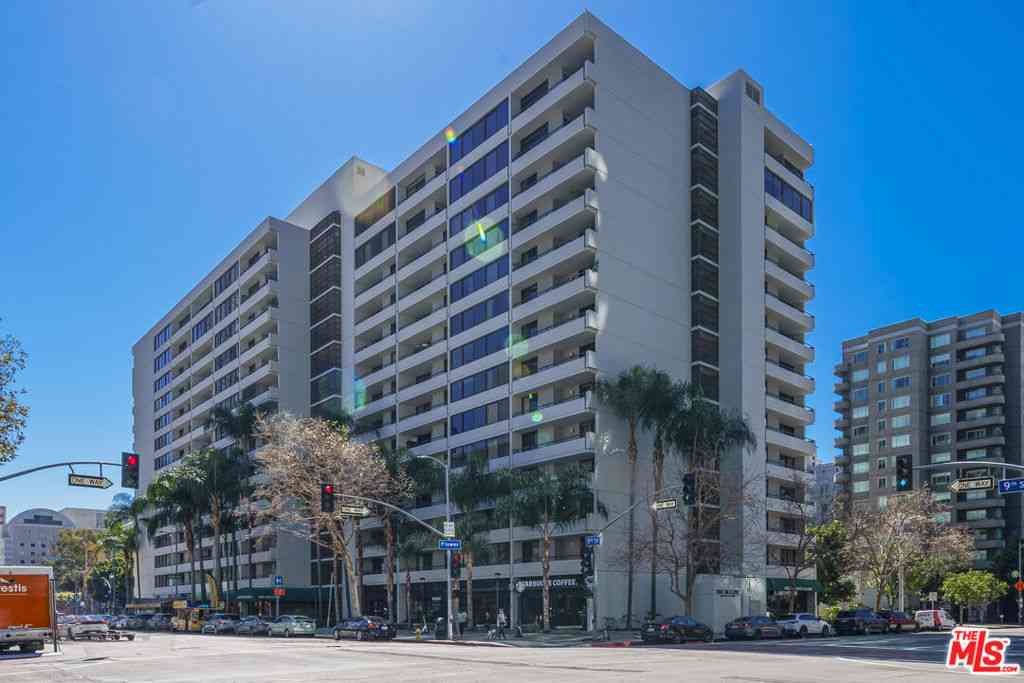 Condo For Sale - 600 W 9th Street #1502<br/> Los Angeles, CA 90015