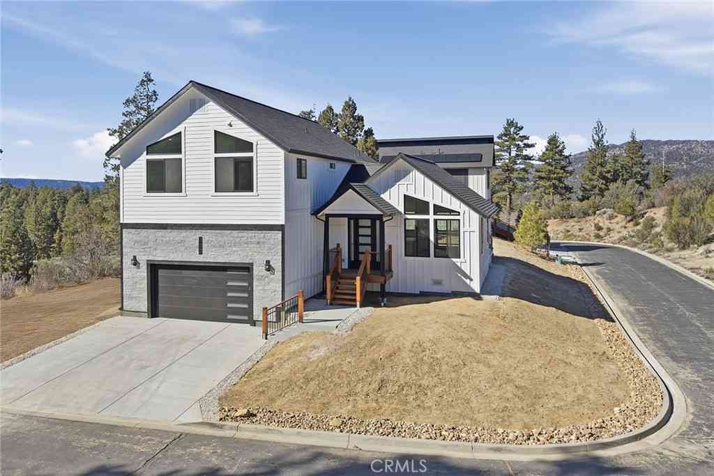 Homes For Sale - 447 Tanglewood Drive<br/> Big Bear City, CA 92314