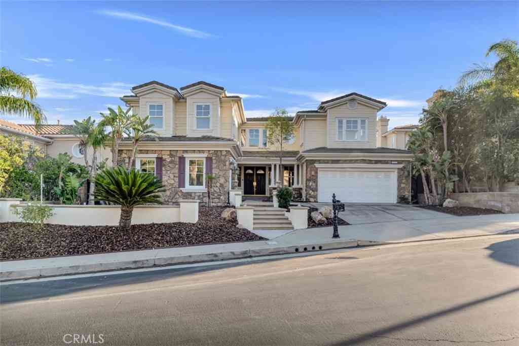 Homes For Sale - 20212 Via Medici<br/> Porter Ranch, CA 91326