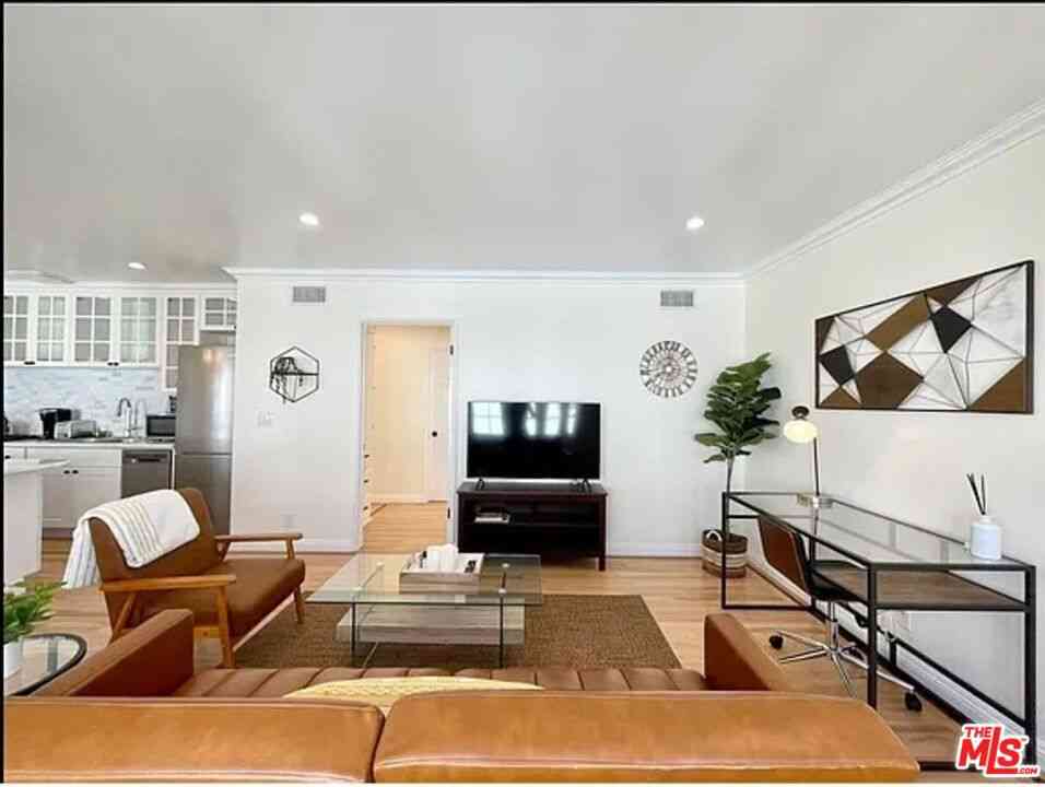 Condo For Rent - 429 Ocean Ave #12<br/> Santa Monica, CA 90402