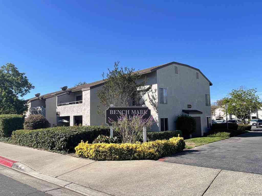 Homes For Sale - 21921 Rimhurst Dr #130-G<br/> Lake Forest, CA 92630