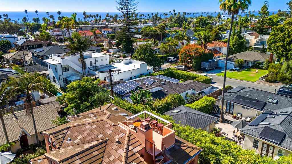 Homes For Rent - 618 Gravilla Pl<br/> La Jolla, CA 92037