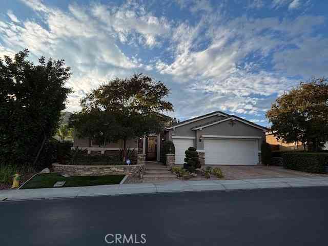 Multifamily For Rent - 483 Lyle #B<br/> Hemet, CA 92545