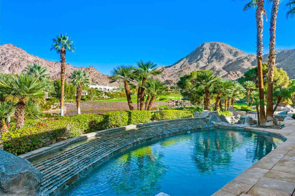 Homes For Sale - 47725 Vintage Drive E<br/> Indian Wells, CA 92210