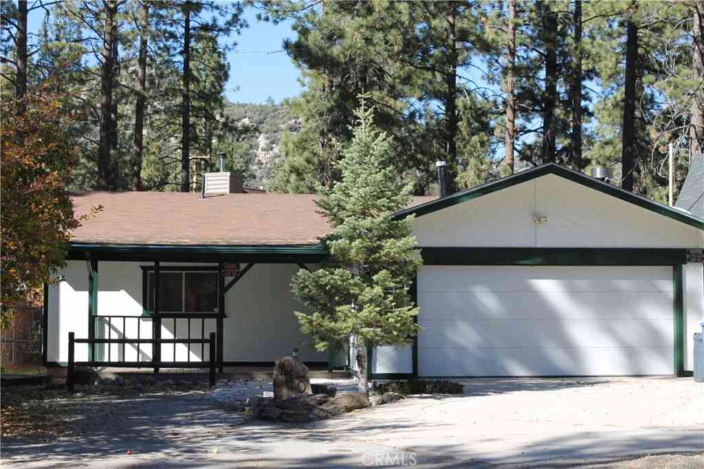 Homes For Sale - 413 W North Shore<br/> Big Bear City, CA 92314