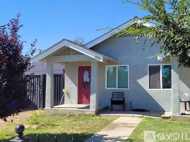 Multifamily For Rent - 820 Jackson<br/> Bakersfield, CA 93305