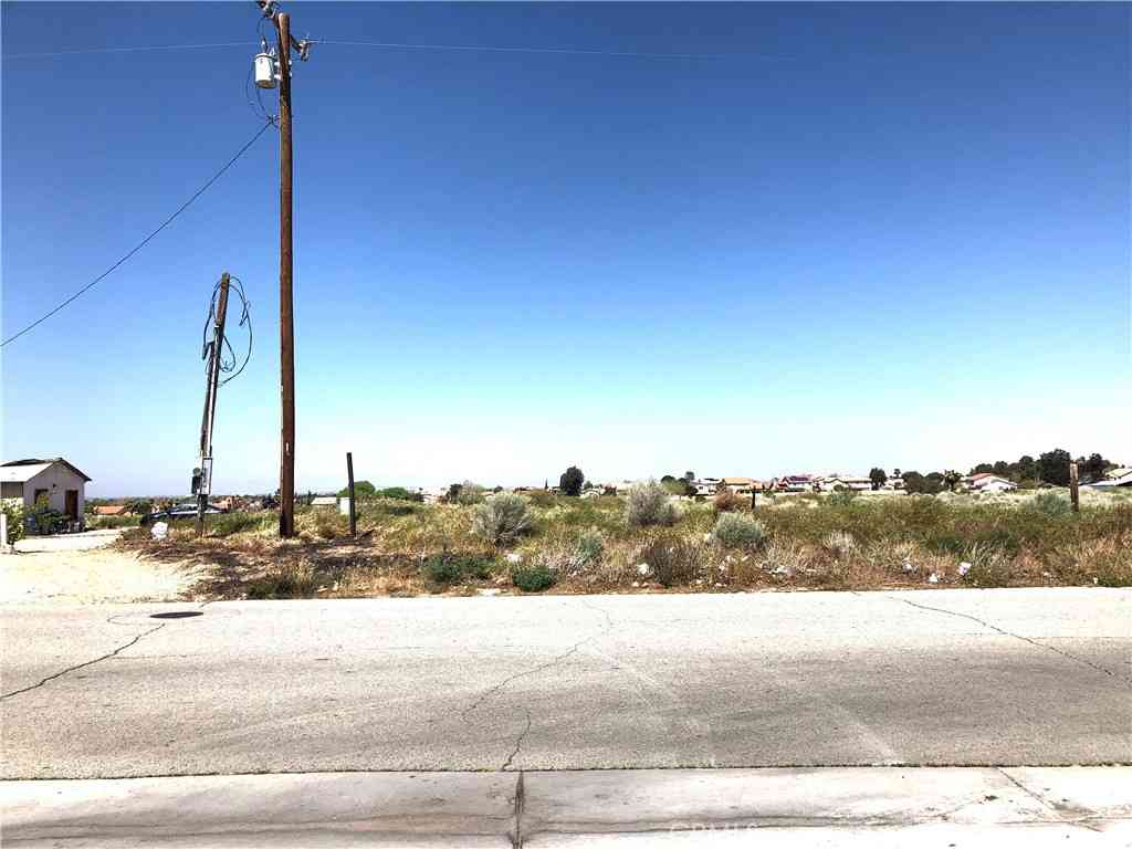 Vacant Land For Sale - Palomino Ct/cor E Ave S-12<br/> Palmdale, CA 93550