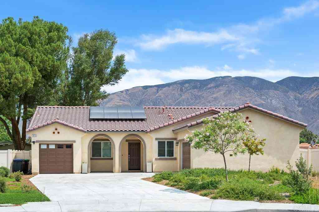 Homes For Rent - 475 W Camellia Way<br/> San Jacinto, CA 92583