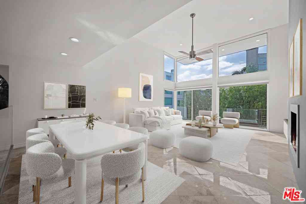 Condo For Rent - 29 Yawl Street #B<br/> Marina Del Rey, CA 90292
