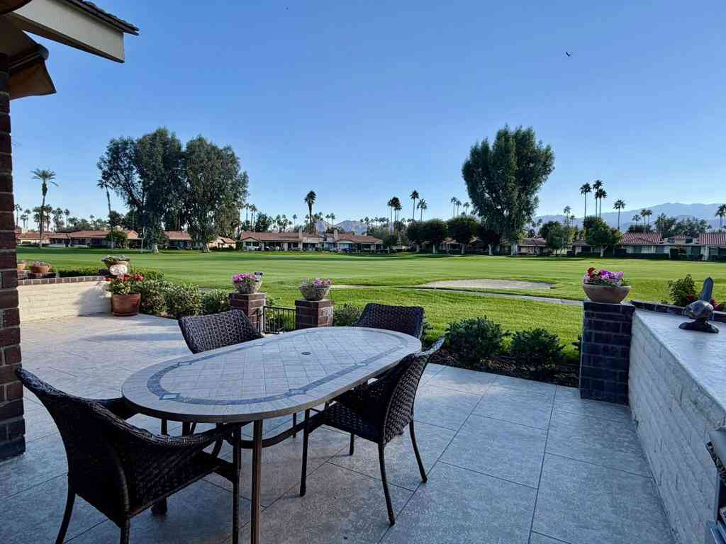 Condo For Rent - 205 Las Lomas<br/> Palm Desert, CA 92260