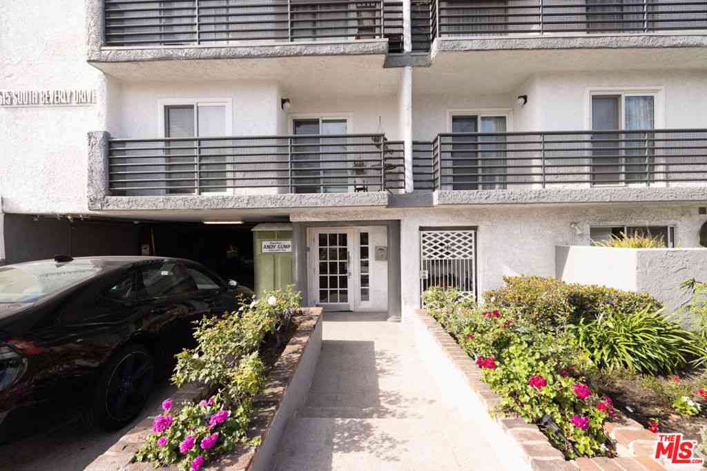 Condo For Sale - 1515 S Beverly Drive #309<br/> Los Angeles, CA 90035