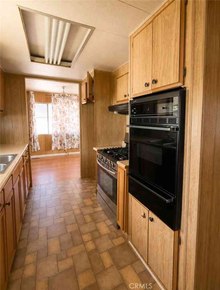 Mobile Home For Sale - 12147 Lakeland Rd #32<br/> Santa Fe Springs, CA 90670