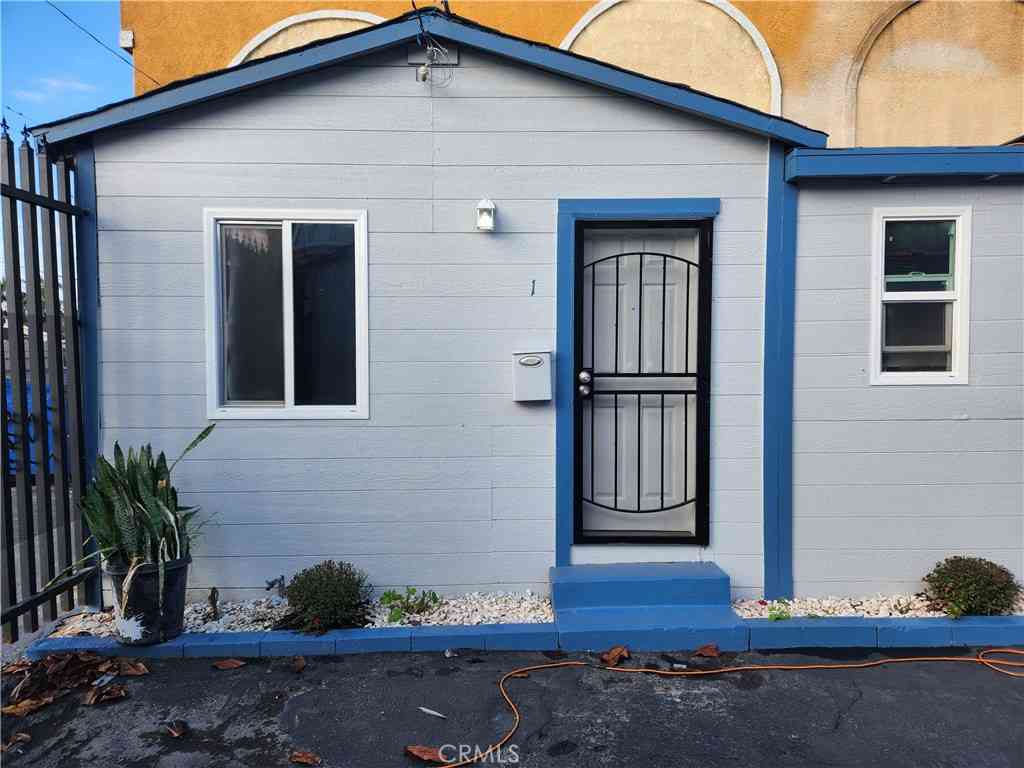Condo For Rent - 3713 W Imperial #1<br/> Inglewood, CA 90303