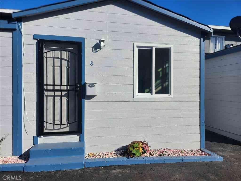 Condo For Rent - 3717 W Imperial #8<br/> Inglewood, CA 90303