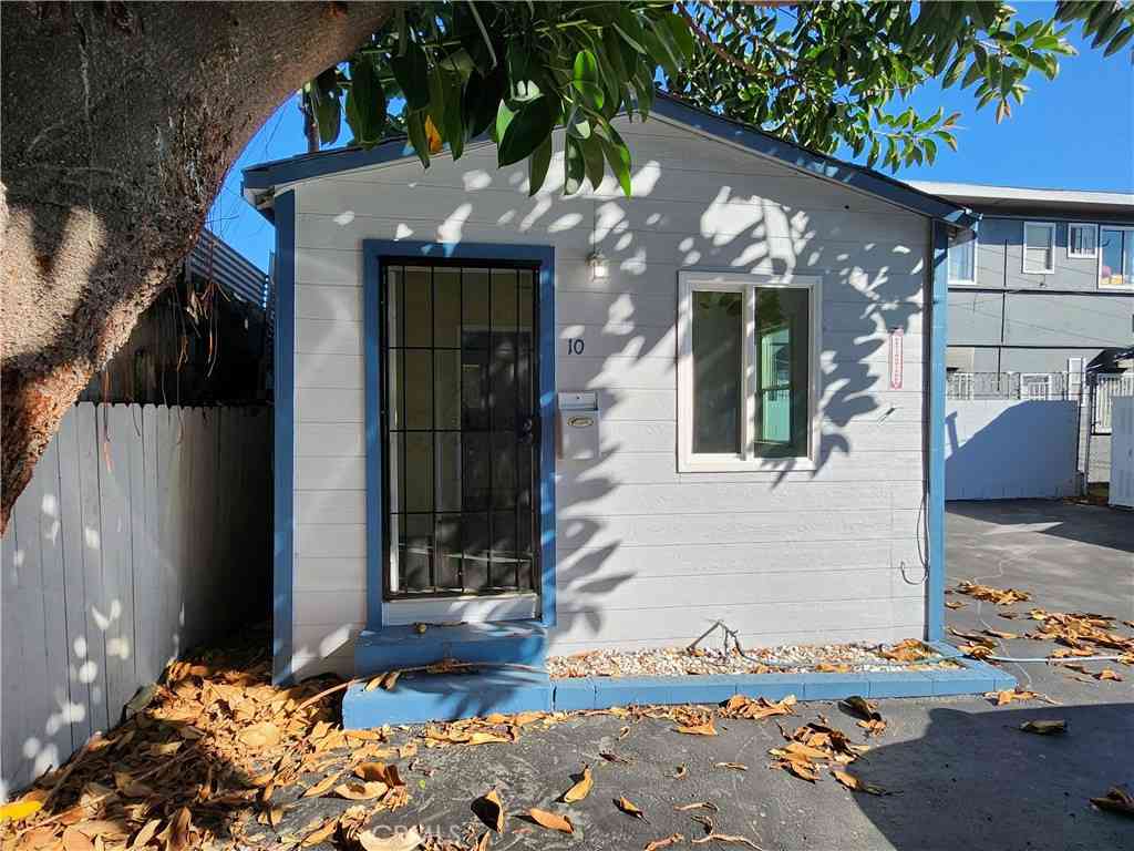 Condo For Rent - 3717 W Imperial #10<br/> Inglewood, CA 90303