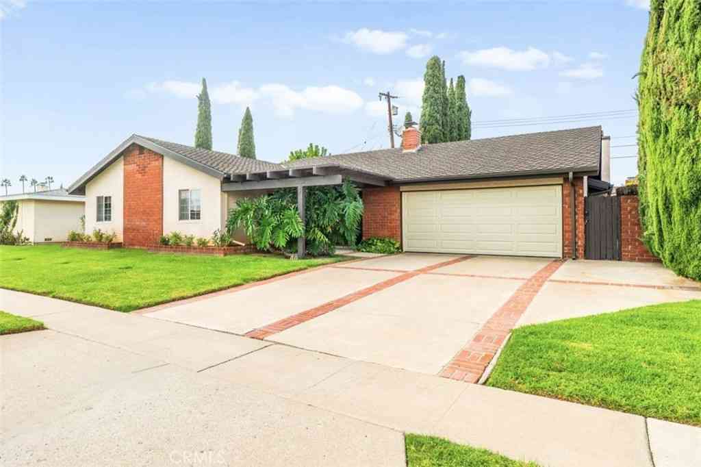 Homes For Sale - 12911 Dean<br/> Santa Ana, CA 92705