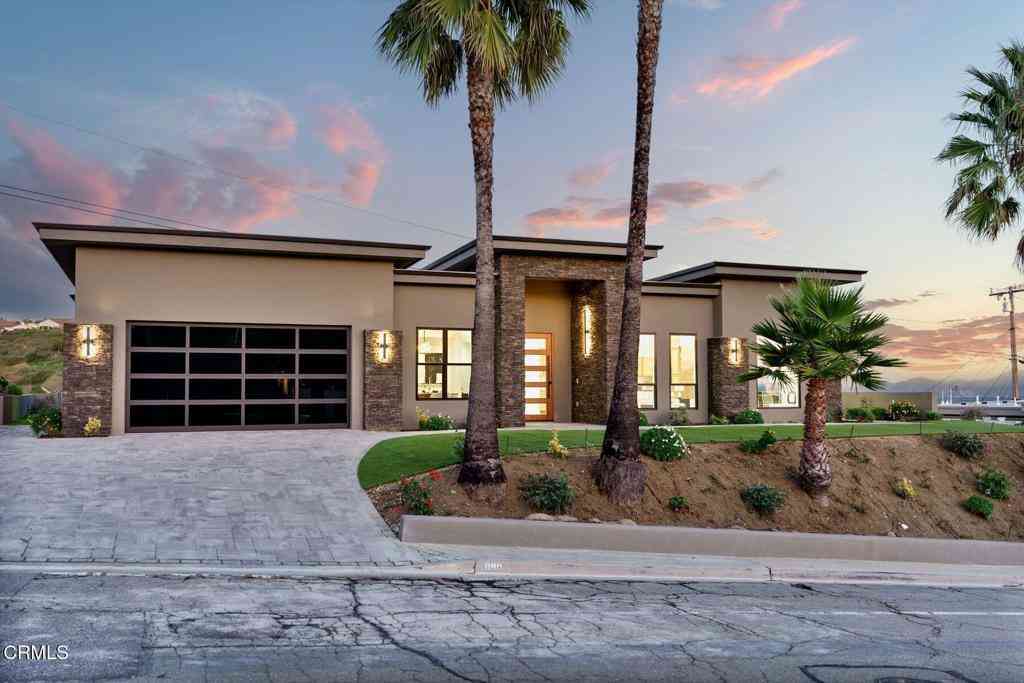Homes For Sale - 890 Via Ondulando<br/> Ventura County, Ventura, CA 93003