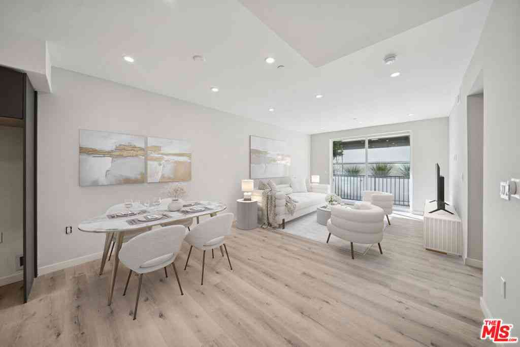 Condo For Rent - 1051 S Corning Street #102<br/> Los Angeles, CA 90035