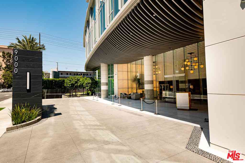Condo For Rent - 9000 W 3rd Street #204<br/> Los Angeles, CA 90048