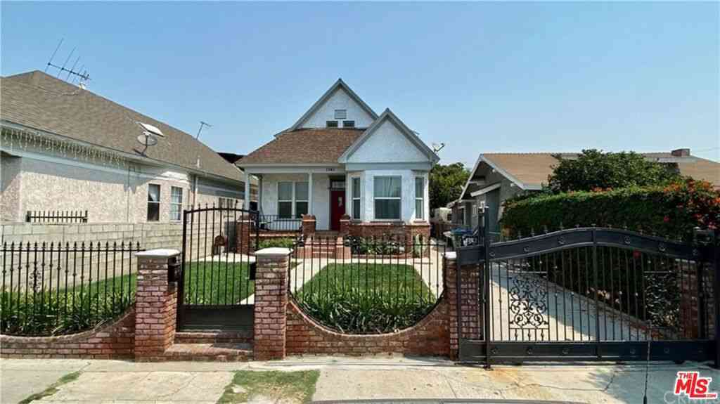 Homes For Sale - 1343 E 21st Street<br/> Los Angeles, CA 90011